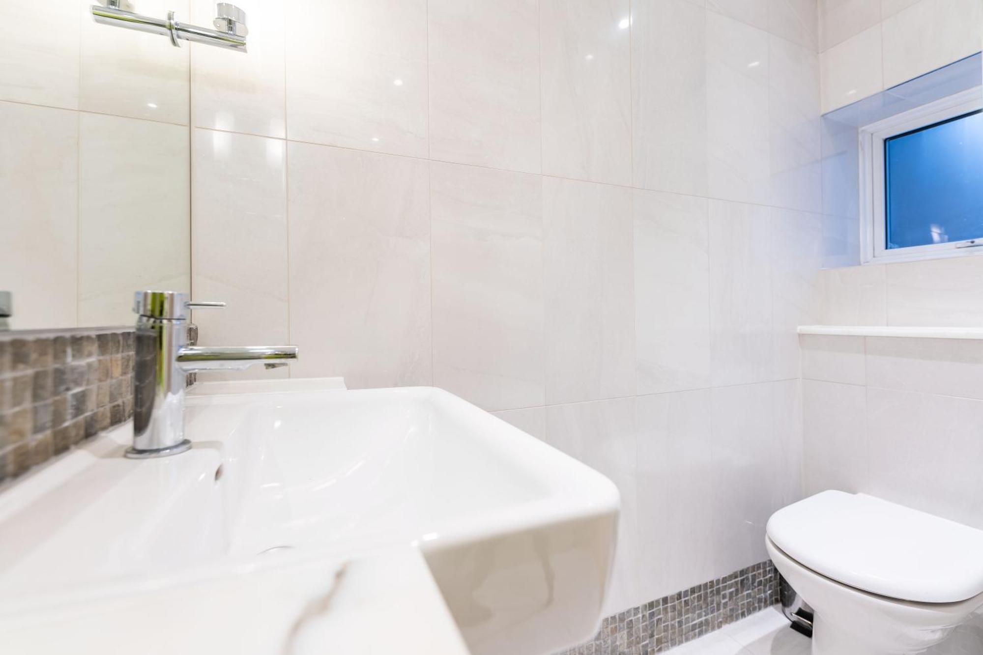 Luxury 6 Bedroom House In Southwick Street Лондон Екстериор снимка