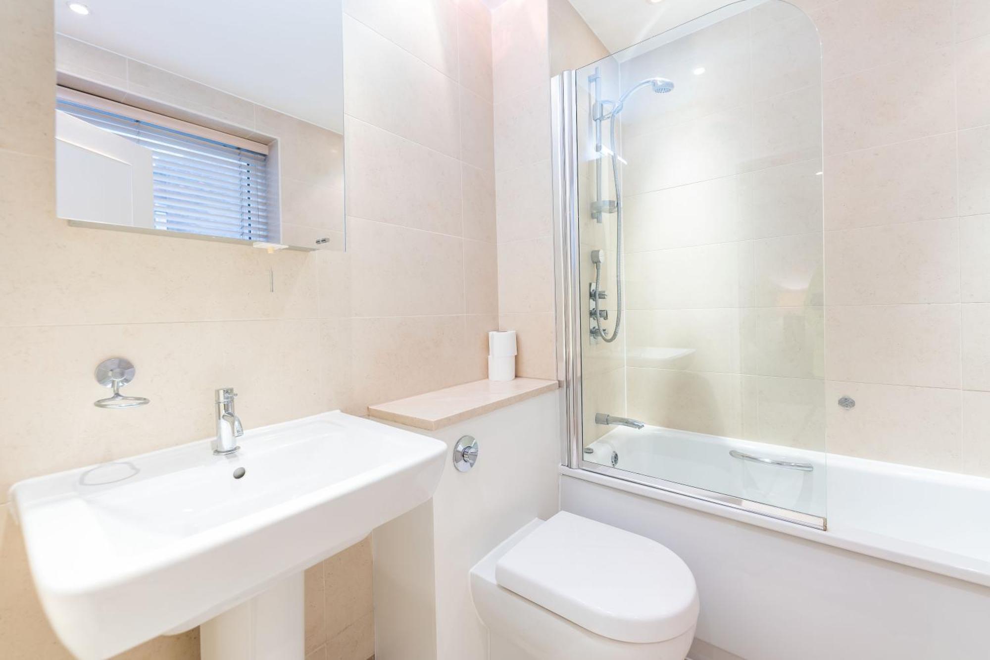 Luxury 6 Bedroom House In Southwick Street Лондон Екстериор снимка